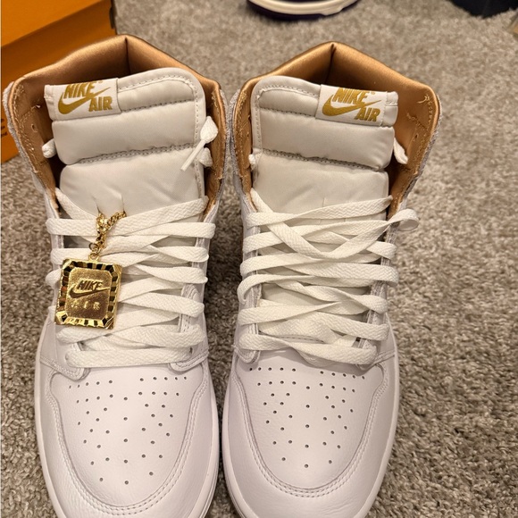 Nike Jordan Air 1 Retro Women's White and Metallic Gold High-Top Sneakers - Picture 2 of 5
